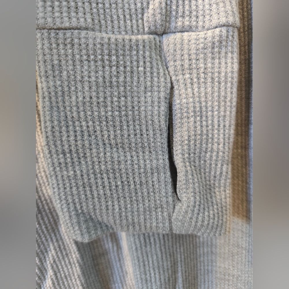 Michael Lauren Henley Long Sleeve Top - Picture 4 of 9